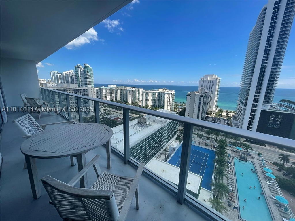 Real estate property located at 4010 Ocean Dr R1707, Broward, 4010 South Ocean Condo, Hollywood, FL