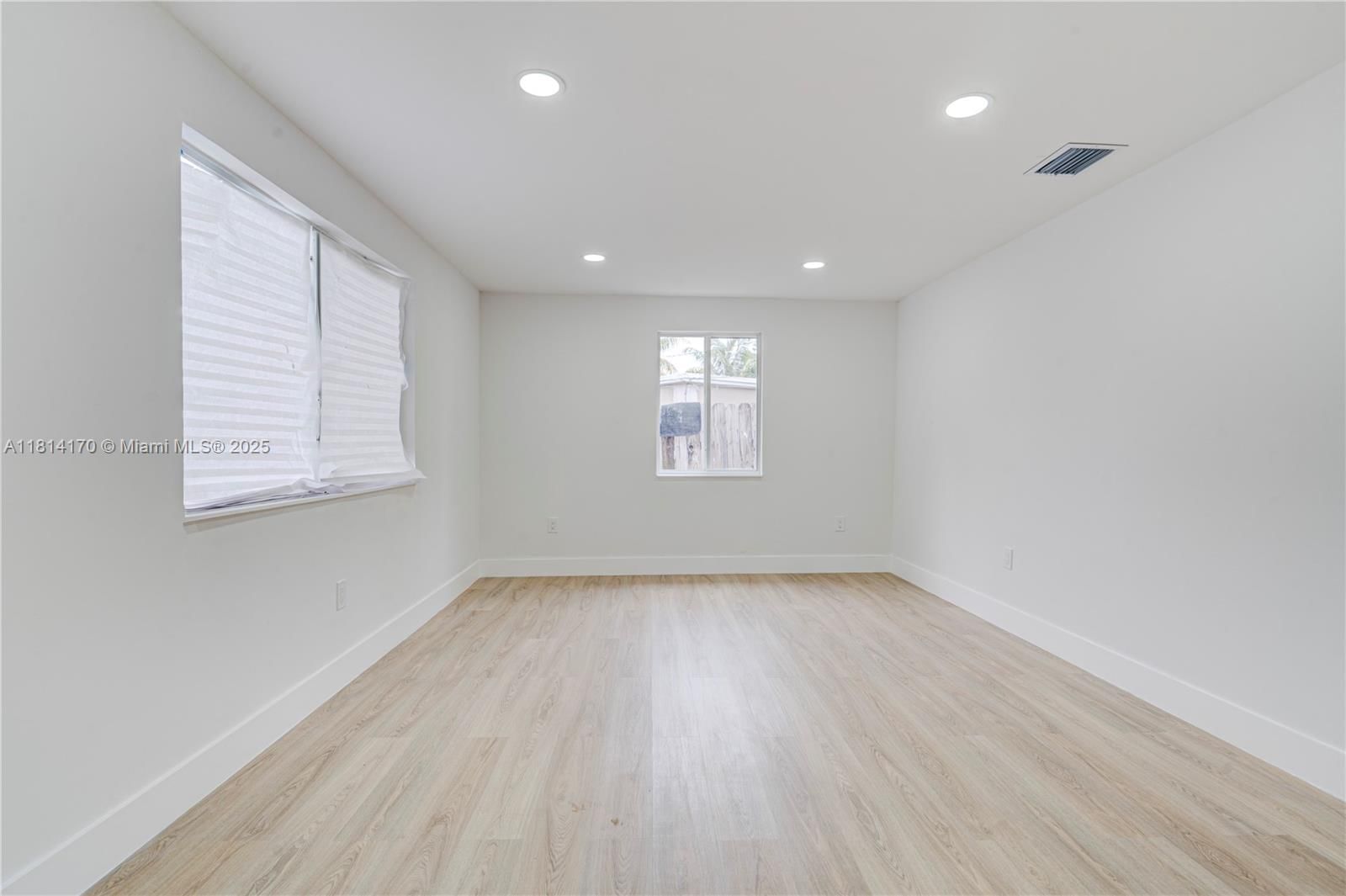 Real estate property located at 6044 37th St, Broward, Sun Land Park, Miramar, FL