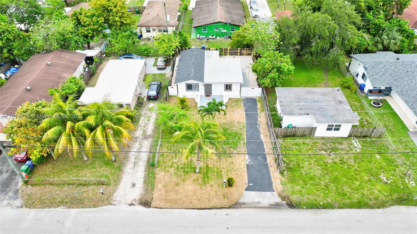 Real estate property located at 6044 37th St, Broward, Sun Land Park, Miramar, FL