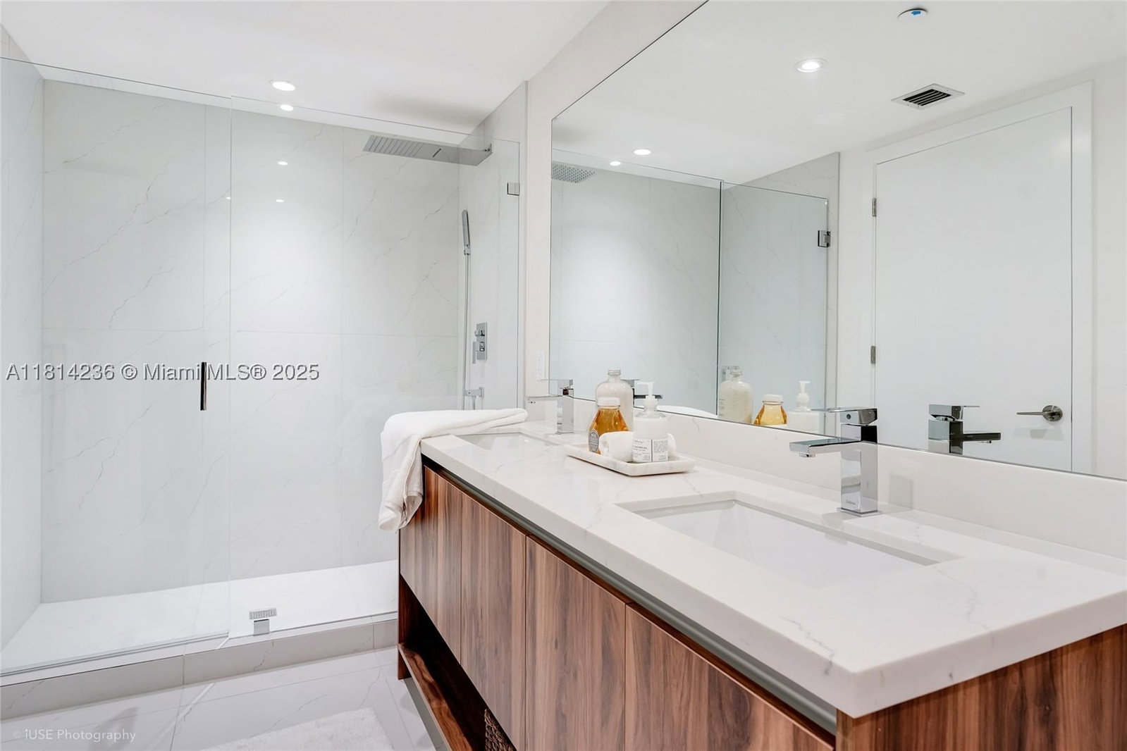 Real estate property located at 9901 Bay Harbor Dr #601, Miami-dade, Bay Harbor Islands, Bay Harbor Islands, FL