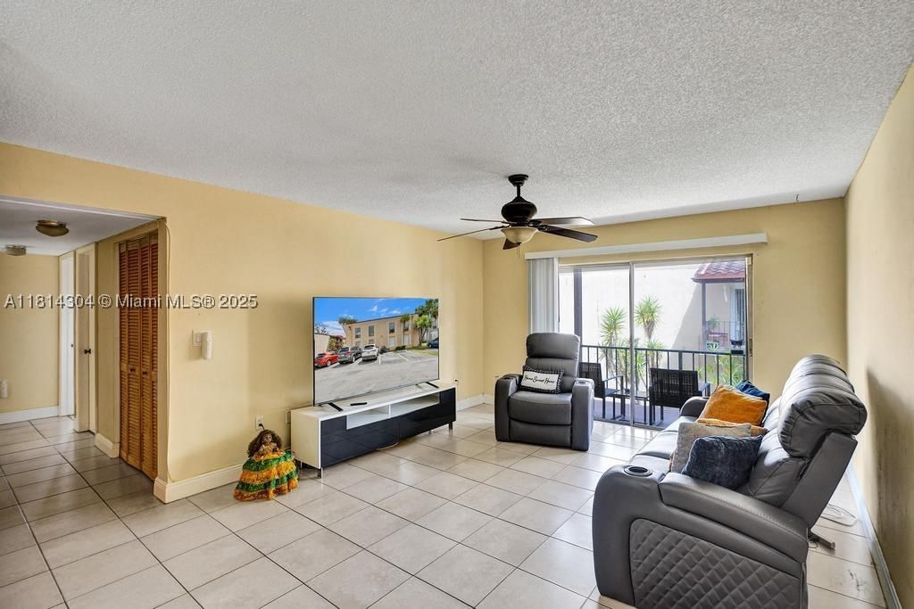 Real estate property located at 10804 SW 88th St P14, Miami-dade, Spanish Trace Condo Ph Ii, Miami, FL