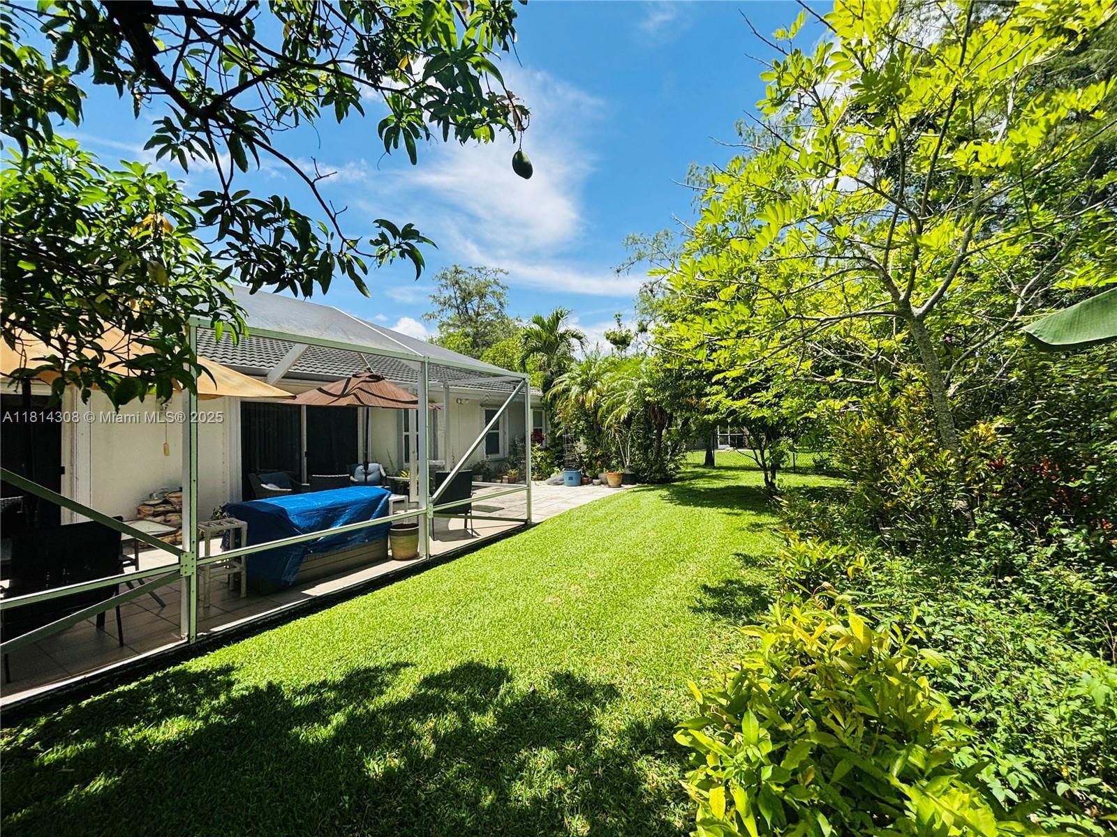 Real estate property located at 126 Chestnut Cir, Palm Beach, Crestwood Unit 3 Pl 3, Royal Palm Beach, FL