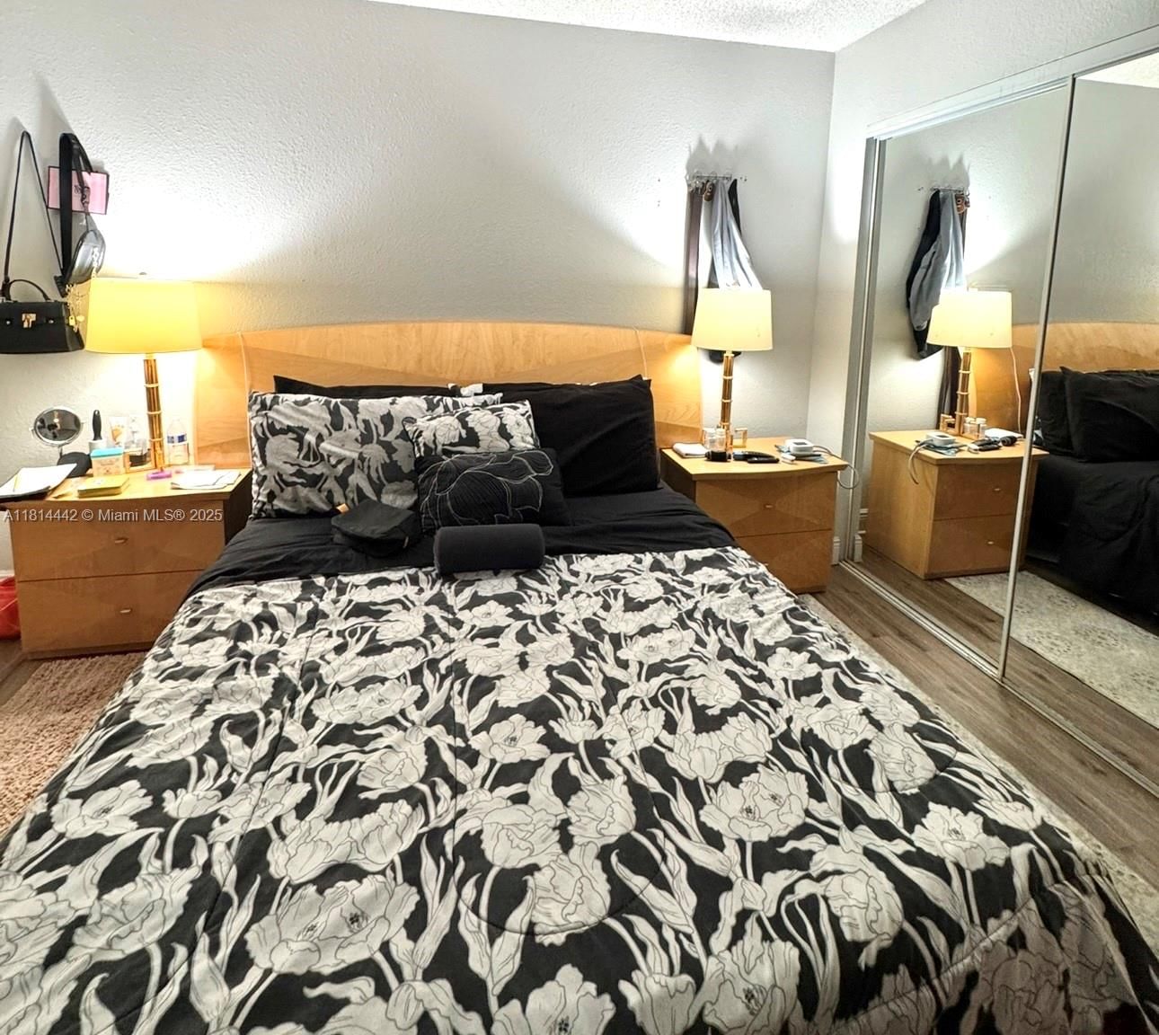 Real estate property located at 1484 Lake Crystal Dr E, Palm Beach, Palm Beach Grande Condo, West Palm Beach, FL