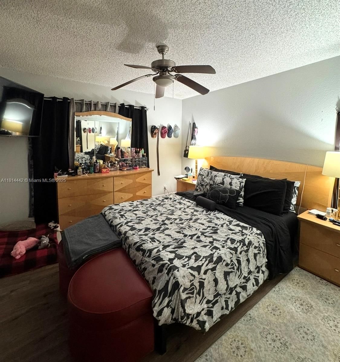 Real estate property located at 1484 Lake Crystal Dr E, Palm Beach, Palm Beach Grande Condo, West Palm Beach, FL
