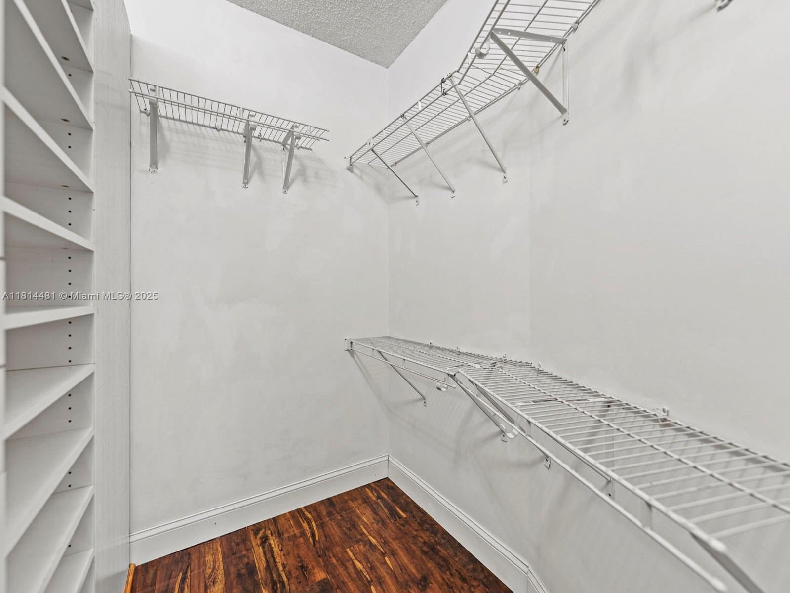 Real estate property located at 19847 86th Ave, Miami-dade, Marbella Park 6th Addn, Hialeah, FL