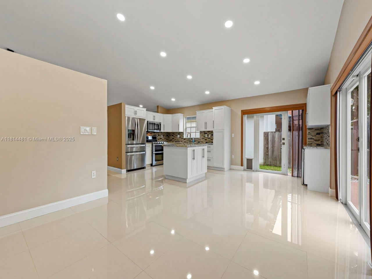Real estate property located at 19847 86th Ave, Miami-dade, Marbella Park 6th Addn, Hialeah, FL