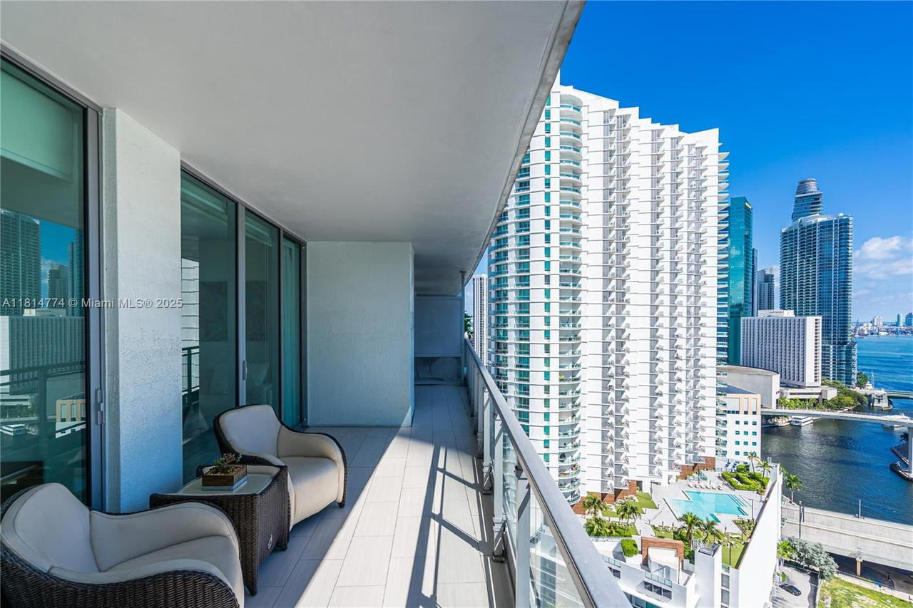 Real estate property located at 90 3rd St #2513, Miami-dade, Ivy Condo, Miami, FL