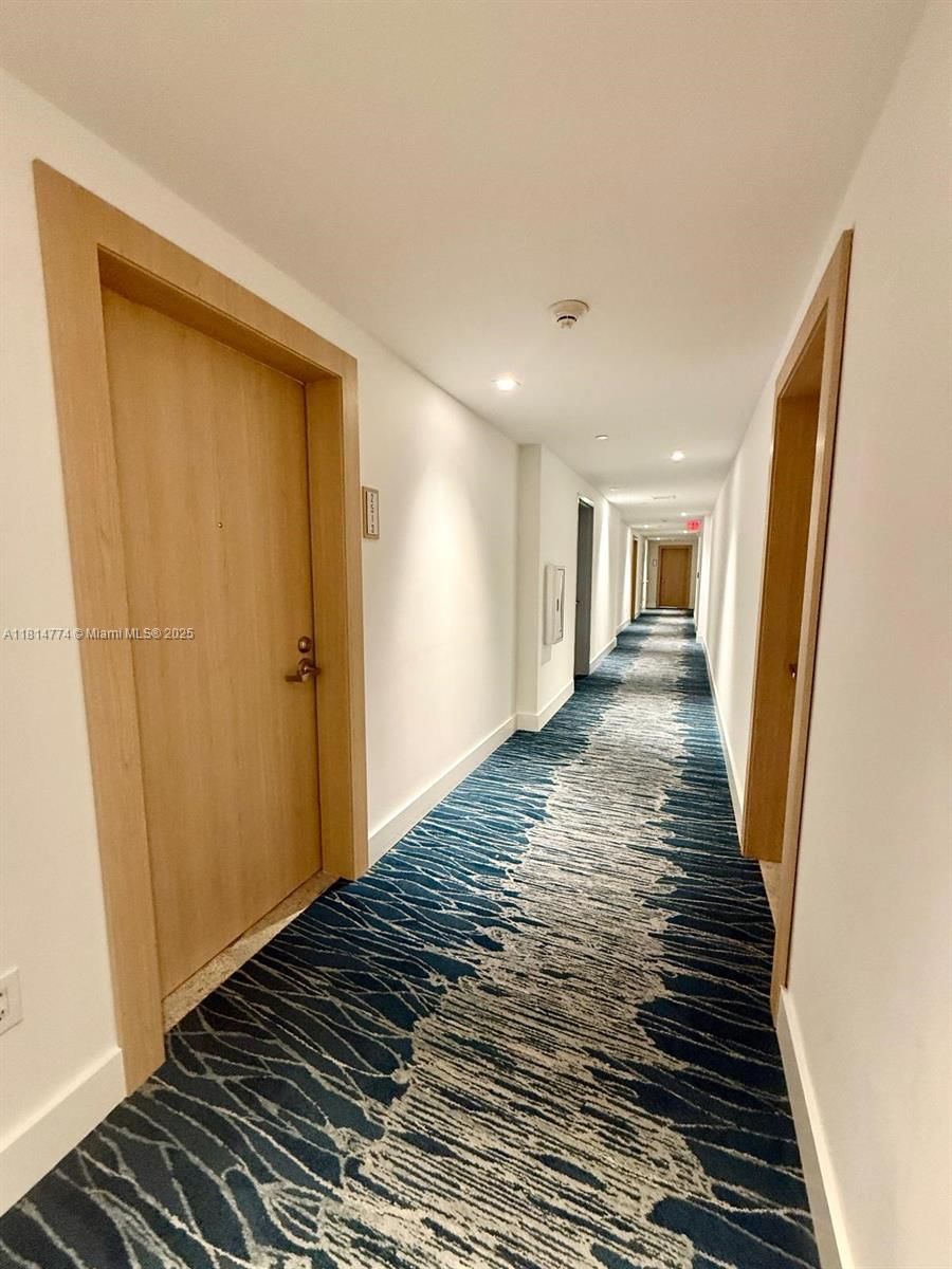 Real estate property located at 90 3rd St #2513, Miami-dade, Ivy Condo, Miami, FL