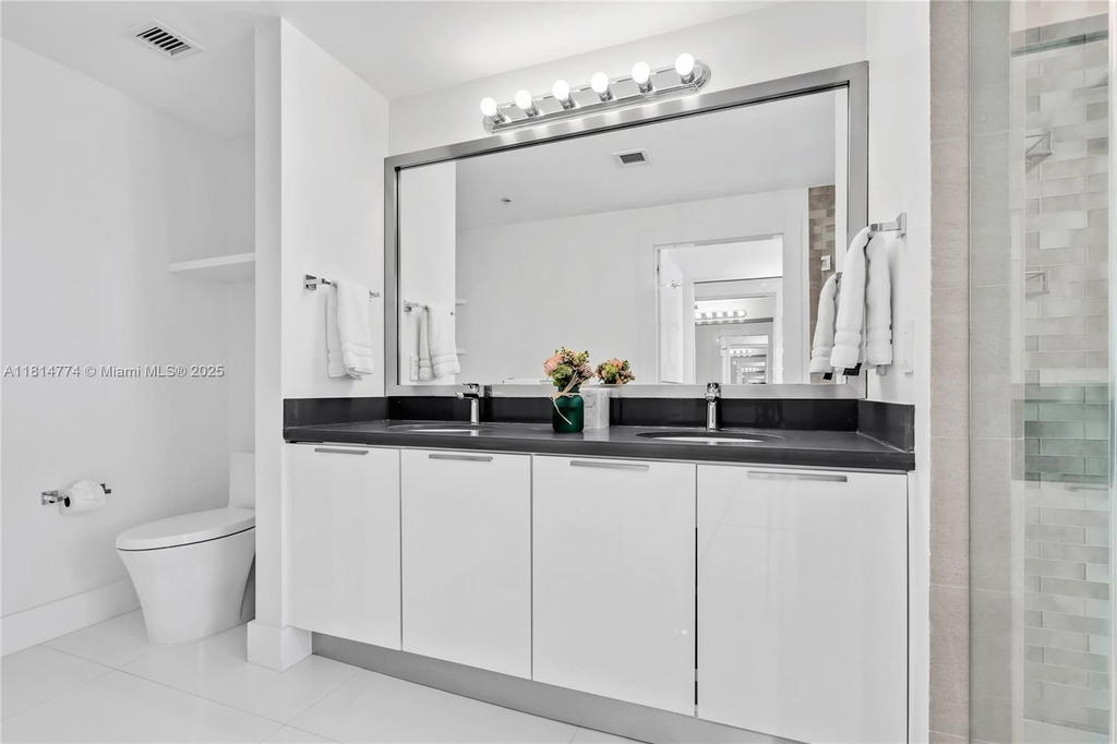 Real estate property located at 90 3rd St #2513, Miami-dade, Ivy Condo, Miami, FL
