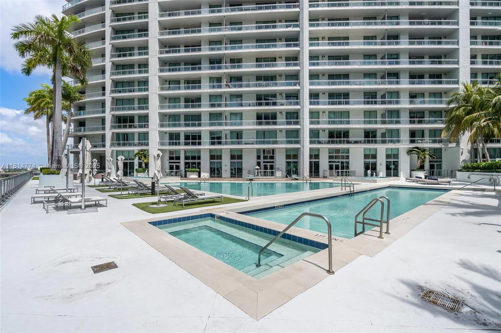 Real estate property located at 90 3rd St #2513, Miami-dade, Ivy Condo, Miami, FL