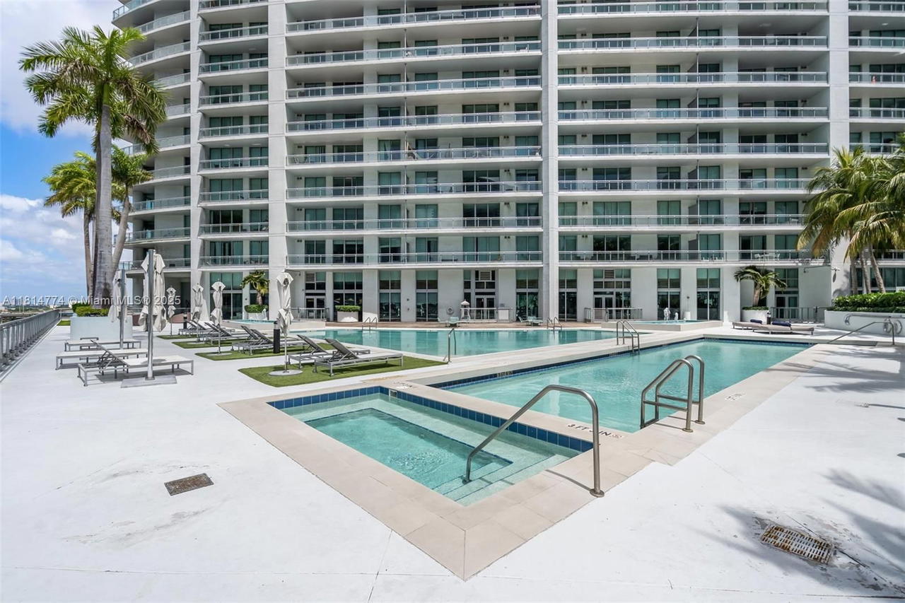 Real estate property located at 90 3rd St #2513, Miami-dade, Ivy Condo, Miami, FL