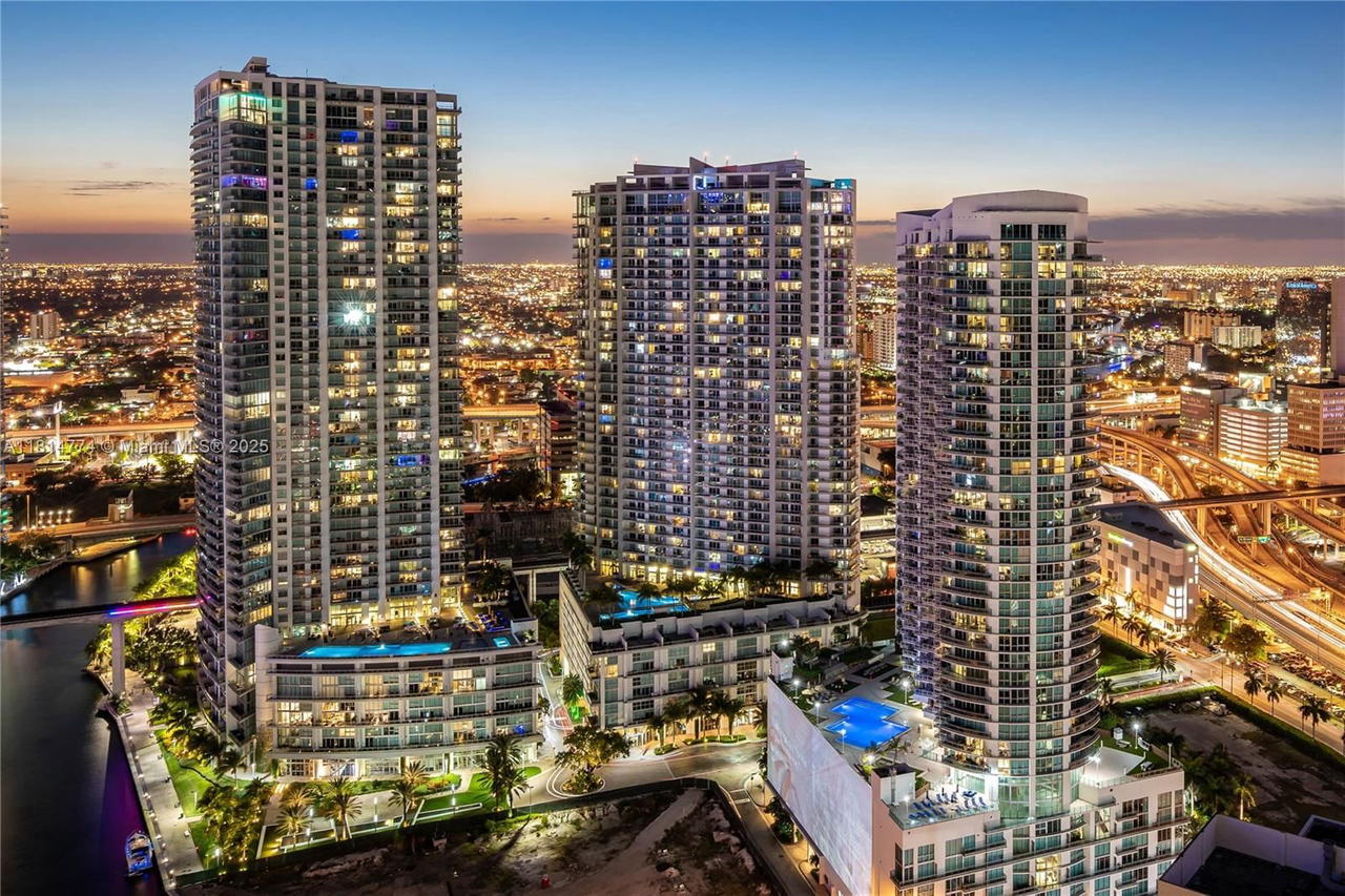Real estate property located at 90 3rd St #2513, Miami-dade, Ivy Condo, Miami, FL