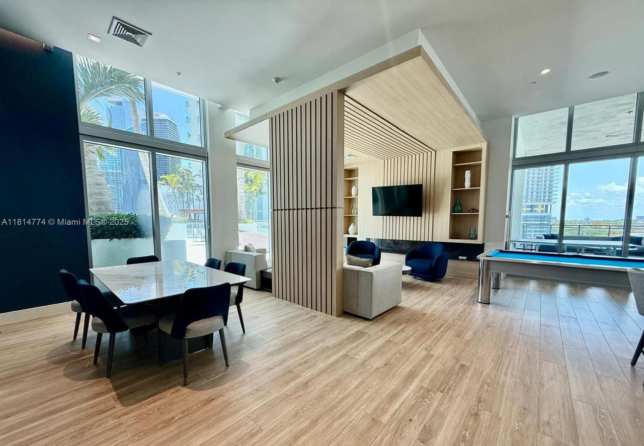 Real estate property located at 90 3rd St #2513, Miami-dade, Ivy Condo, Miami, FL