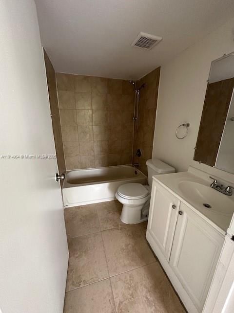 Real estate property located at 6955 186 Street F301, Miami-dade, Las Brisas@ Country Club, Hialeah, FL