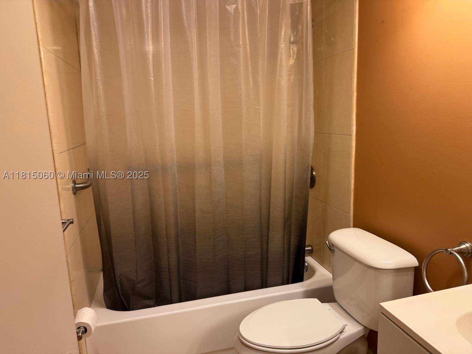 Real estate property located at 217 Suffolk F #217, Palm Beach, Suffolk At Century Villag, Boca Raton, FL