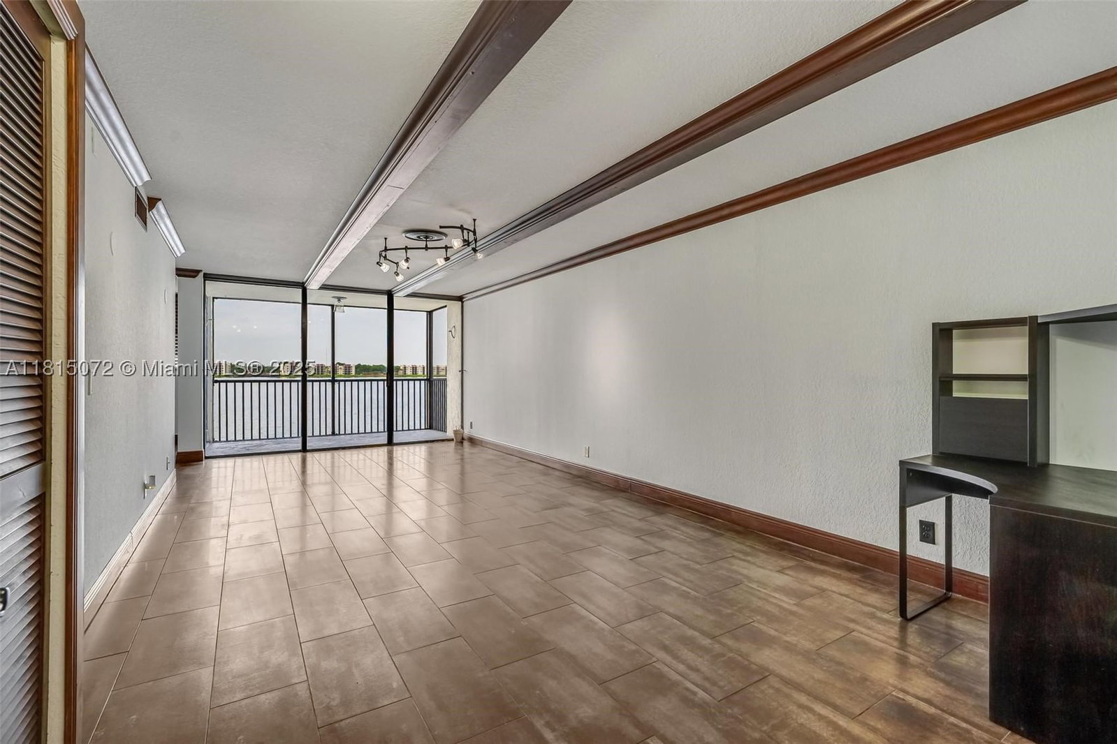 Real estate property located at 106 Lake Emerald Dr #210, Broward, Lake Emerald Condominium, Oakland Park, FL