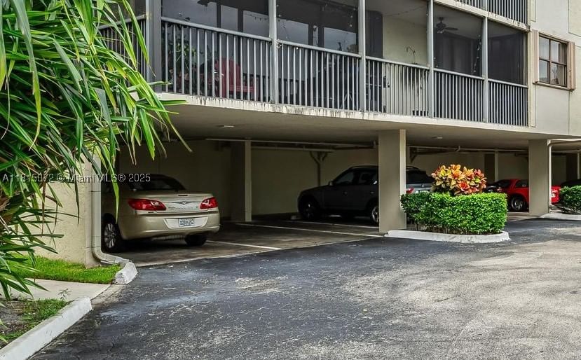 Real estate property located at 106 Lake Emerald Dr #210, Broward, Lake Emerald Condominium, Oakland Park, FL