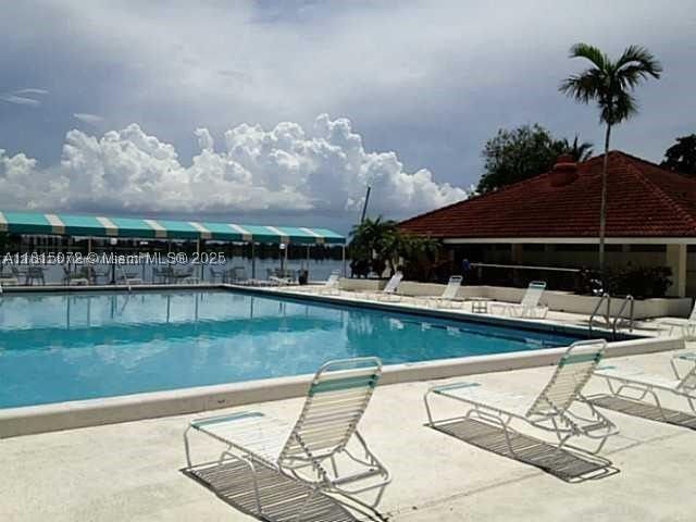 Real estate property located at 106 Lake Emerald Dr #210, Broward, Lake Emerald Condominium, Oakland Park, FL