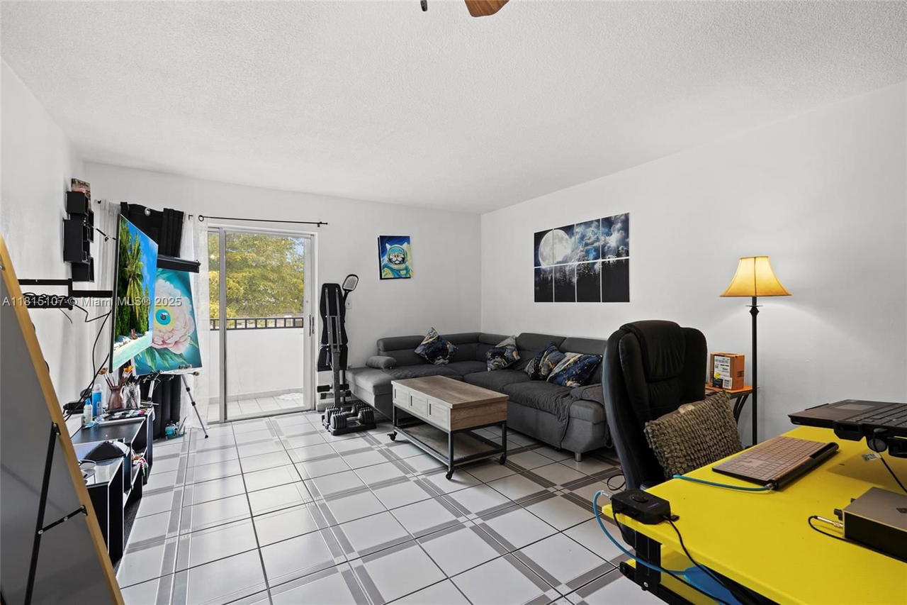 Real estate property located at 2498 17th Ave #4311, Miami-dade, Grove Gardens Condo, Miami, FL
