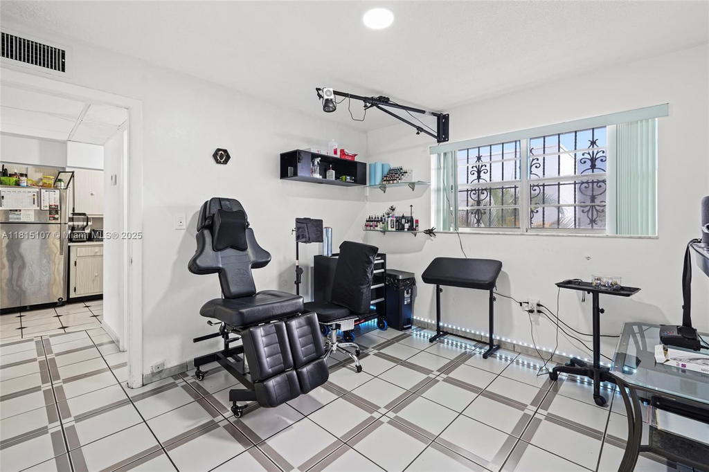 Real estate property located at 2498 17th Ave #4311, Miami-dade, Grove Gardens Condo, Miami, FL