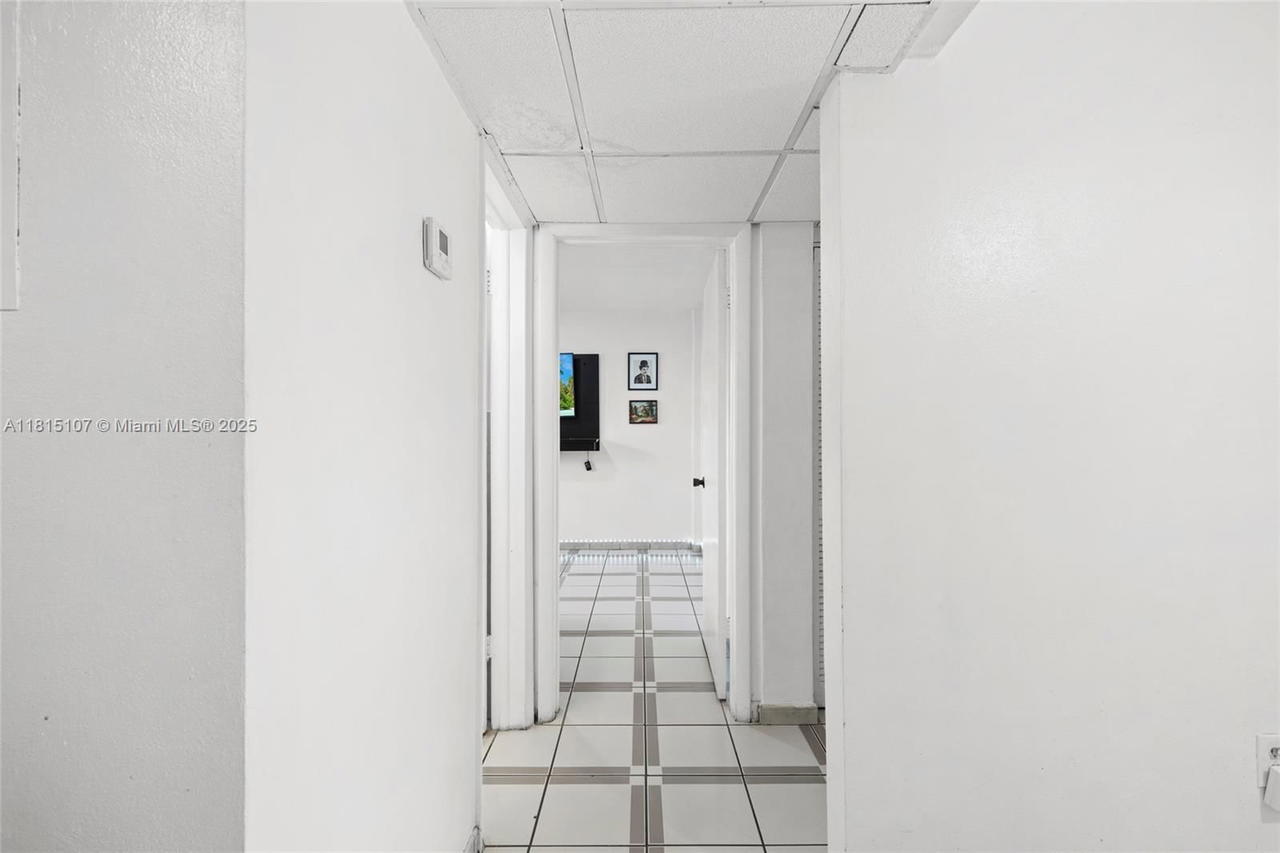 Real estate property located at 2498 17th Ave #4311, Miami-dade, Grove Gardens Condo, Miami, FL