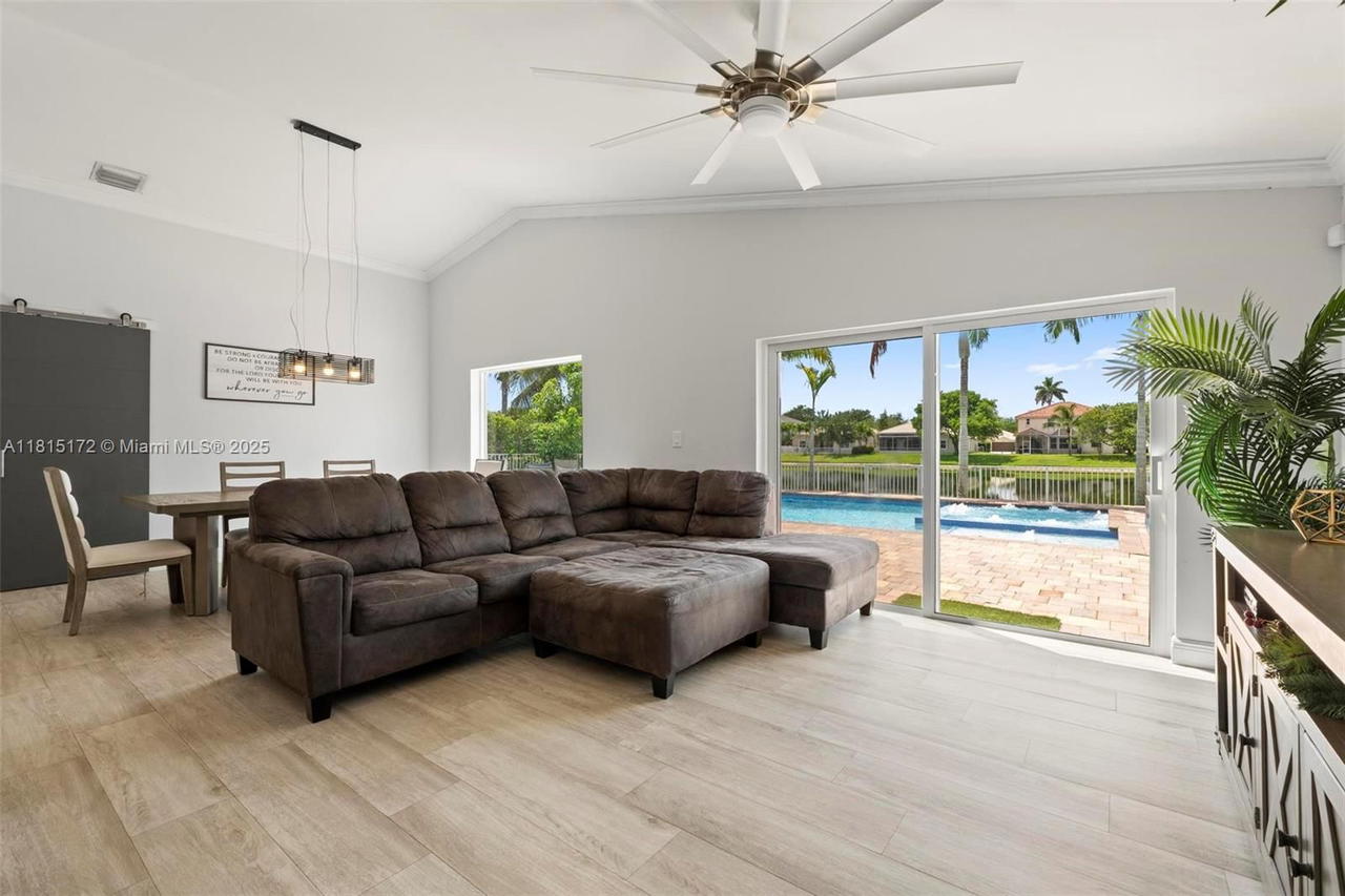 Real estate property located at 14420 16th St, Broward, Pembroke Falls Phase 6, Pembroke Pines, FL