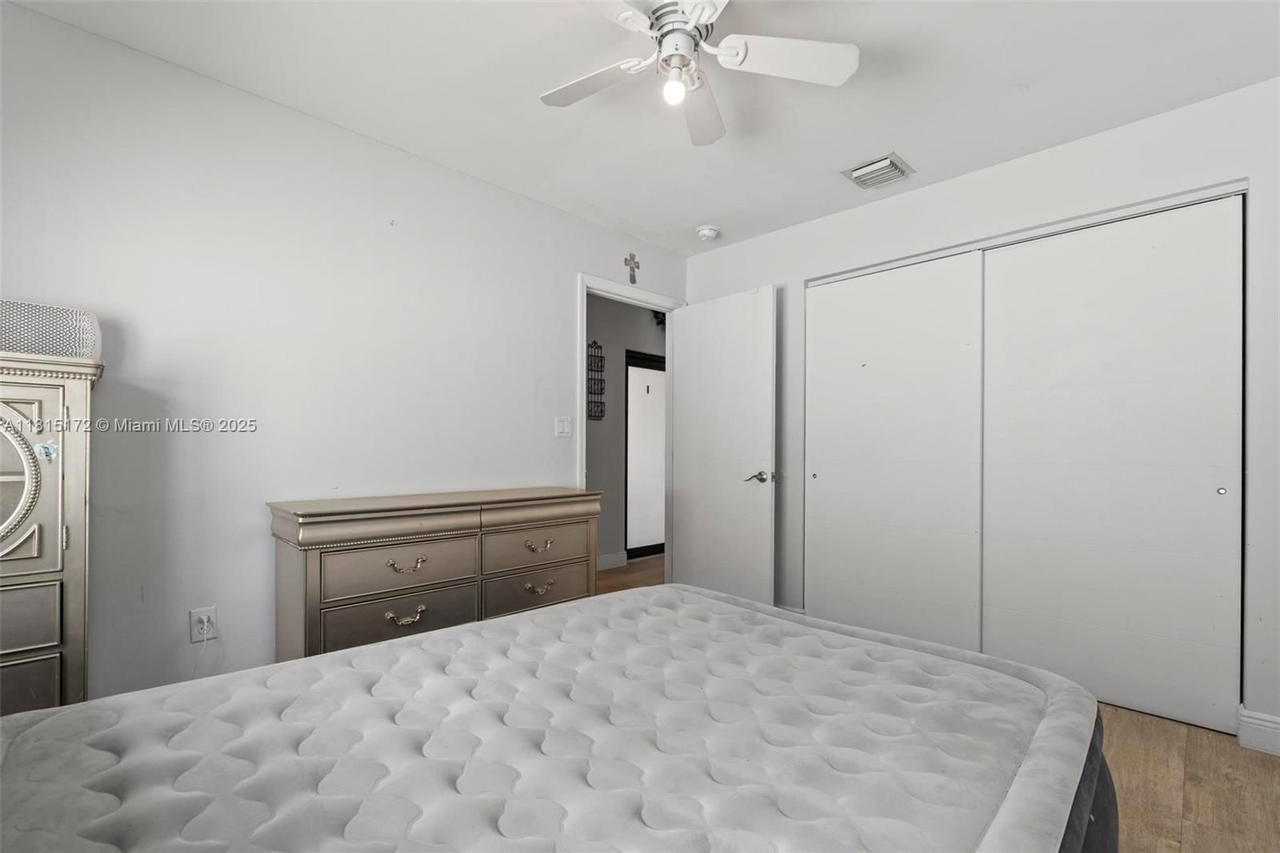 Real estate property located at 14420 16th St, Broward, Pembroke Falls Phase 6, Pembroke Pines, FL