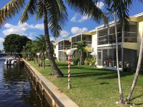 Real estate property located at 1100 Pine Dr #106, Broward, Pine Drive Manor Condo, Pompano Beach, FL