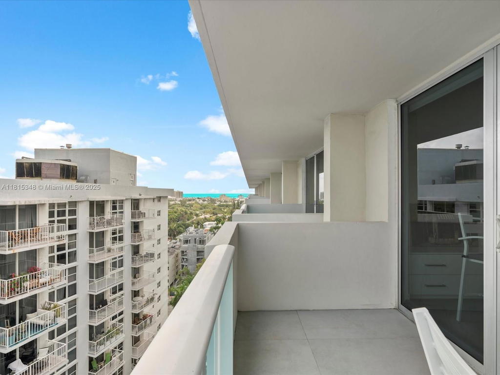 Real estate property located at 1200 West Ave PH24, Miami-dade, Mirador 1200 Condo, Miami Beach, FL