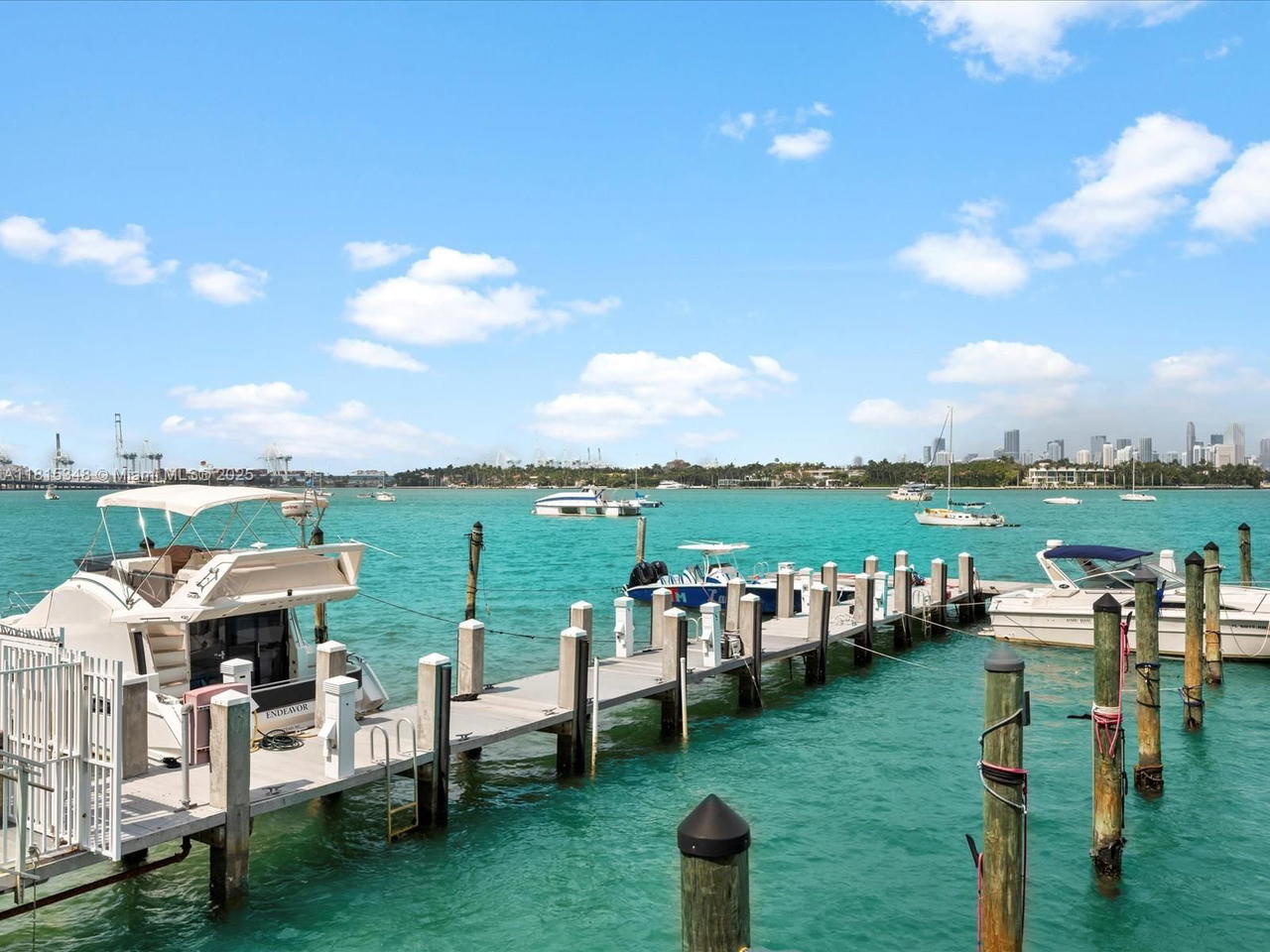 Real estate property located at 1200 West Ave PH24, Miami-dade, Mirador 1200 Condo, Miami Beach, FL