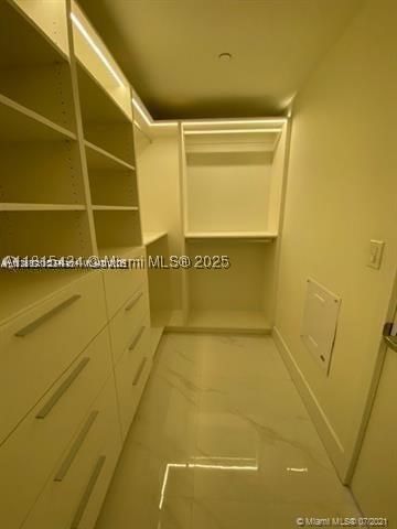 Real estate property located at 16385 Biscayne Blvd #702, Miami-dade, The Harbour North Condo, North Miami Beach, FL
