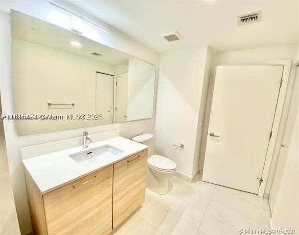 Real estate property located at 16385 Biscayne Blvd #702, Miami-dade, The Harbour North Condo, North Miami Beach, FL