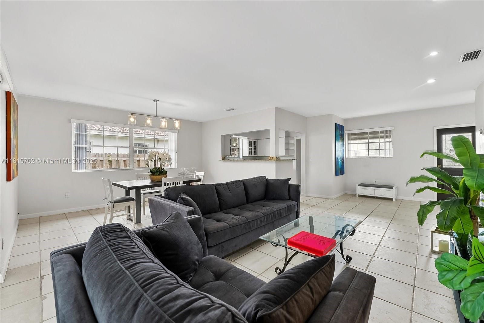 Real estate property located at 7512 Mutiny Ave, Miami-dade, Treasure Island, North Bay Village, FL