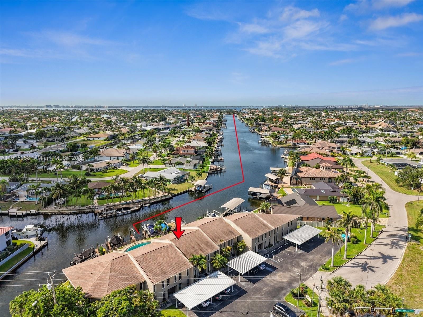 Real estate property located at 4803 SW Santa Barbara CT #5, Lee, Pkwy Place Condo, Cape Coral, FL