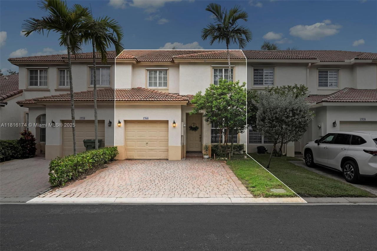 Real estate property located at 1968 79th Way, Broward, Walnut Creek Townhomes, Pembroke Pines, FL