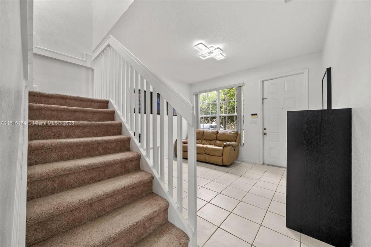 Real estate property located at 1968 79th Way, Broward, Walnut Creek Townhomes, Pembroke Pines, FL