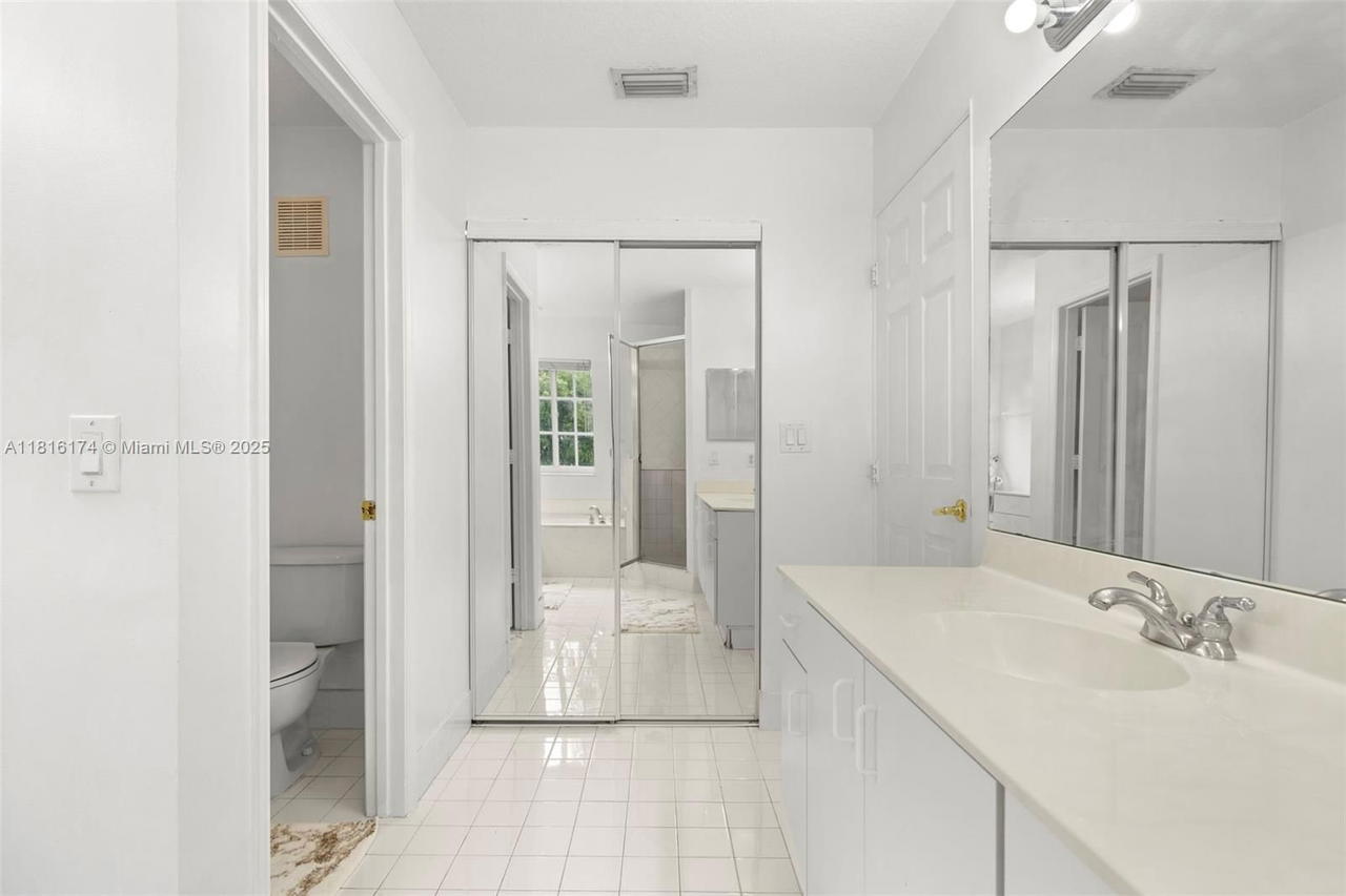 Real estate property located at 1968 79th Way, Broward, Walnut Creek Townhomes, Pembroke Pines, FL