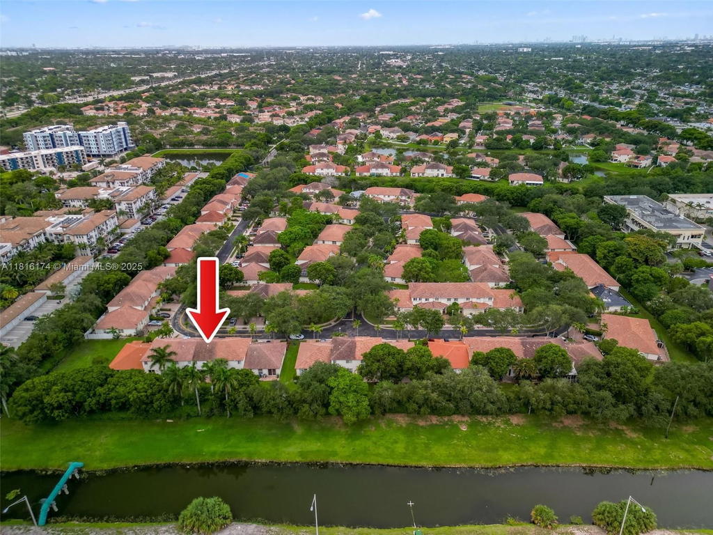 Real estate property located at 1968 79th Way, Broward, Walnut Creek Townhomes, Pembroke Pines, FL