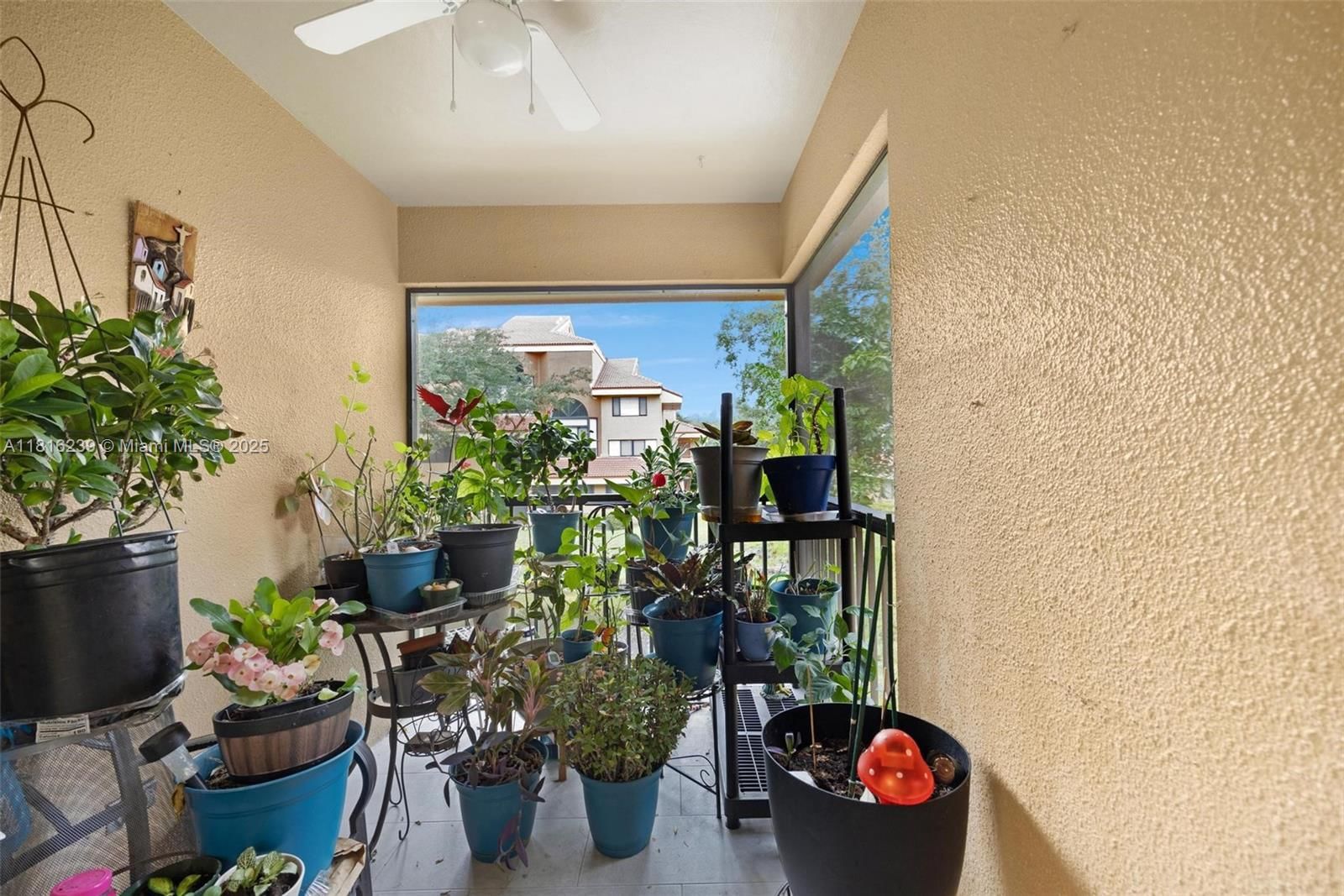 Real estate property located at 15499 Miami Lakeway N #208, Miami-dade, Celebration Point Condo #, Miami Lakes, FL