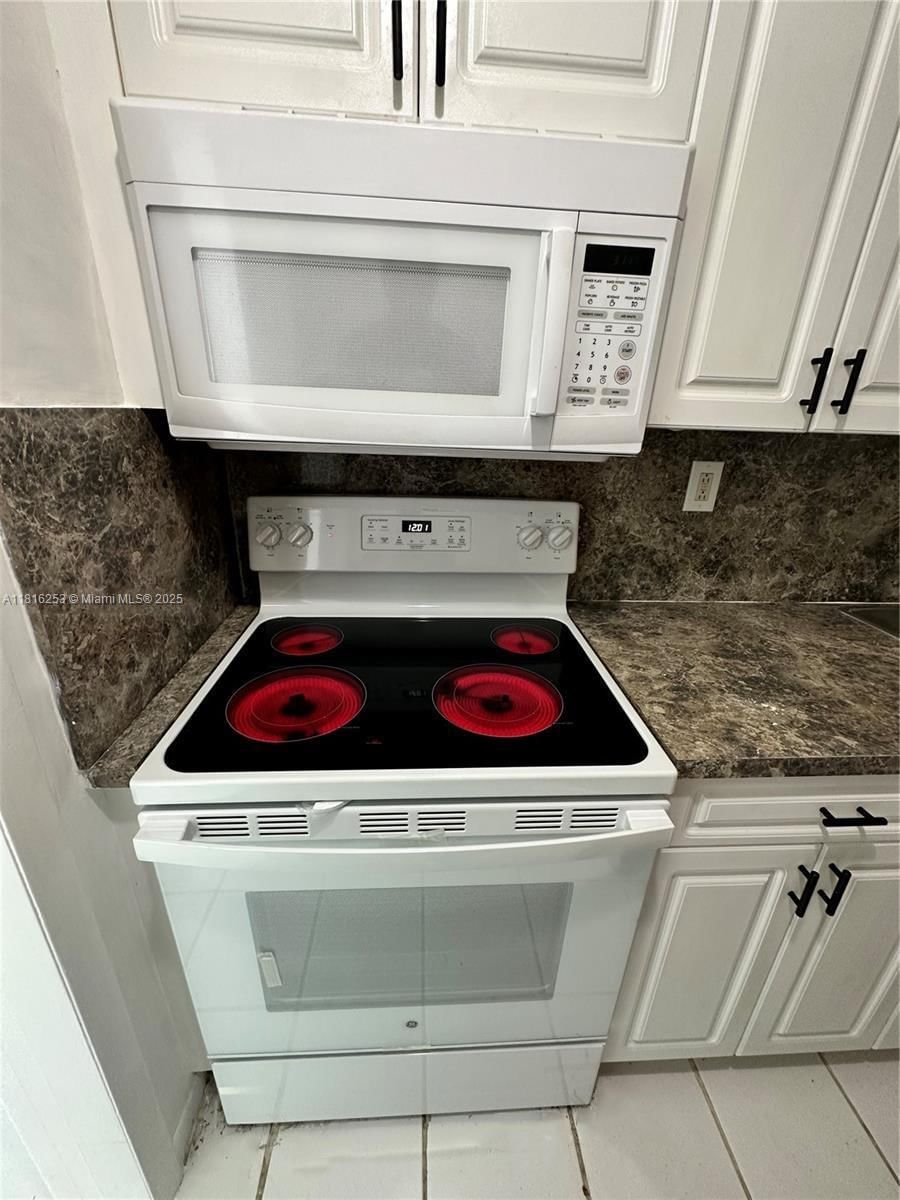 Real estate property located at 677 9th Ave #309, Miami-dade, Vista Alegre Condo, Miami, FL