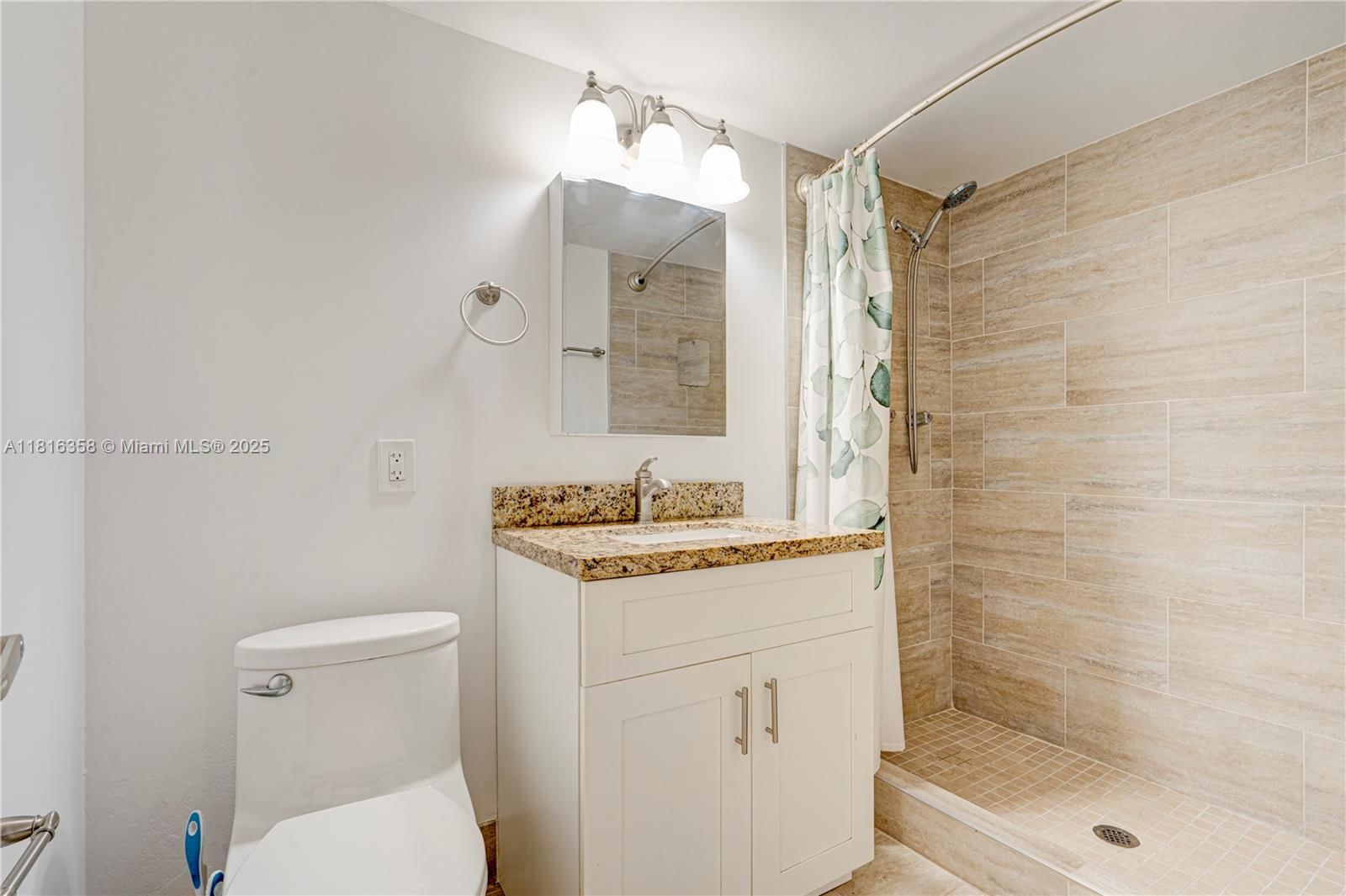 Real estate property located at 136 Cypress Rd #323, Broward, Cypress Park Condo, Pompano Beach, FL