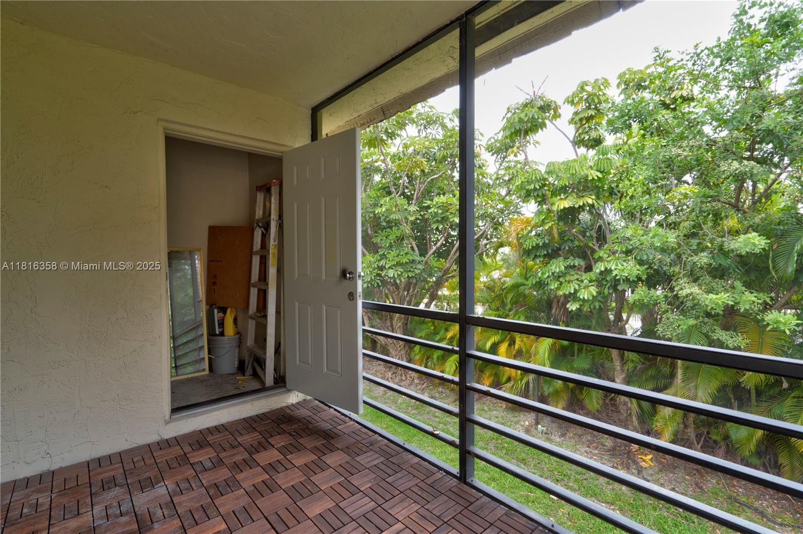 Real estate property located at 136 Cypress Rd #323, Broward, Cypress Park Condo, Pompano Beach, FL