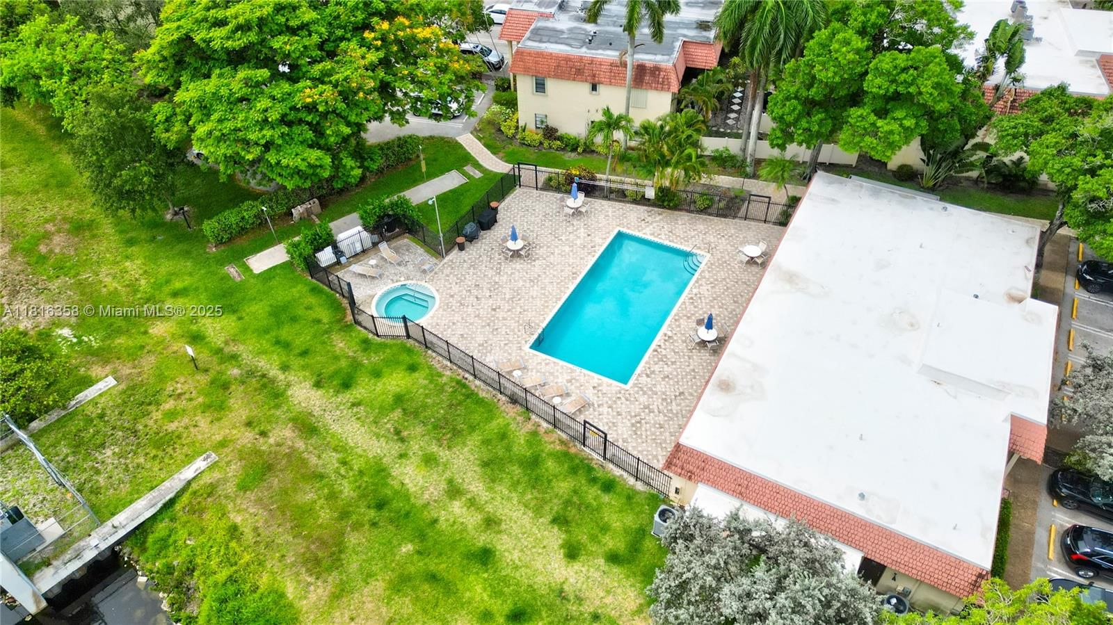 Real estate property located at 136 Cypress Rd #323, Broward, Cypress Park Condo, Pompano Beach, FL