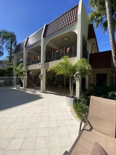 Real estate property located at 9301 92nd Ave A320, Miami-dade, Wisperwood Village Condo, Miami, FL