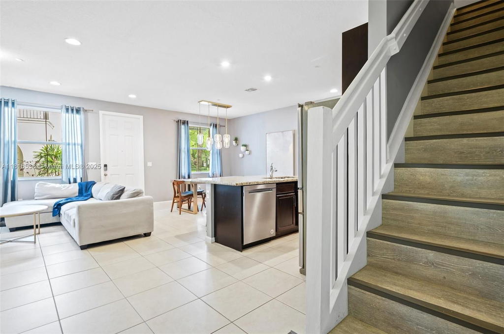 Real estate property located at 4164 Cascada Cir, Broward, Cascada At Monterra, Cooper City, FL