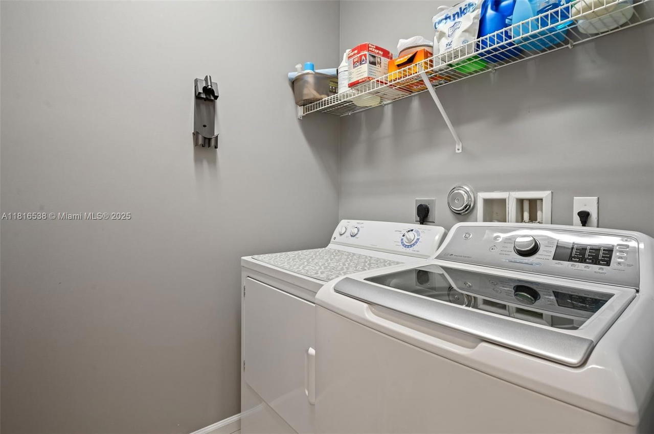 Real estate property located at 4164 Cascada Cir, Broward, Cascada At Monterra, Cooper City, FL