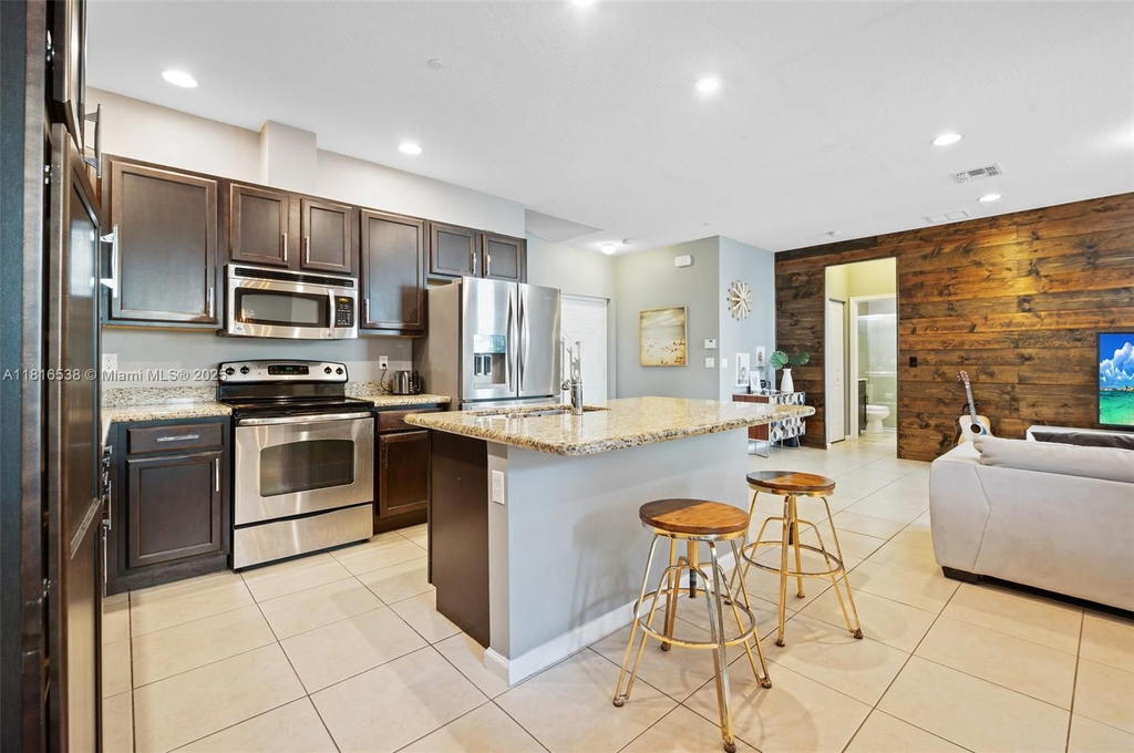 Real estate property located at 4164 Cascada Cir, Broward, Cascada At Monterra, Cooper City, FL