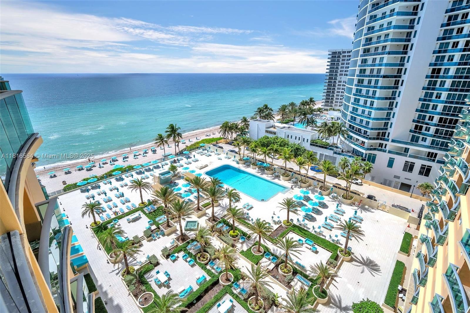Real estate property located at 2501 Ocean Dr #1218, Broward, Wave Condo, Hollywood, FL