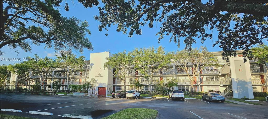 Real estate property located at 1401 134th Way #412C, Broward, Ivanhoe West At Century V, Pembroke Pines, FL