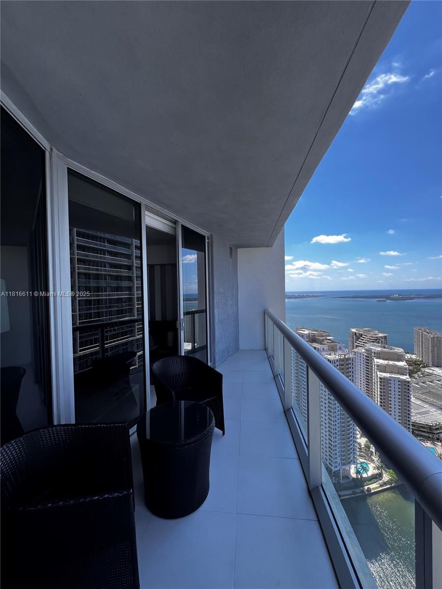 Real estate property located at 475 Brickell Ave #3512, Miami-dade, Iconbrickell Condo No 1, Miami, FL